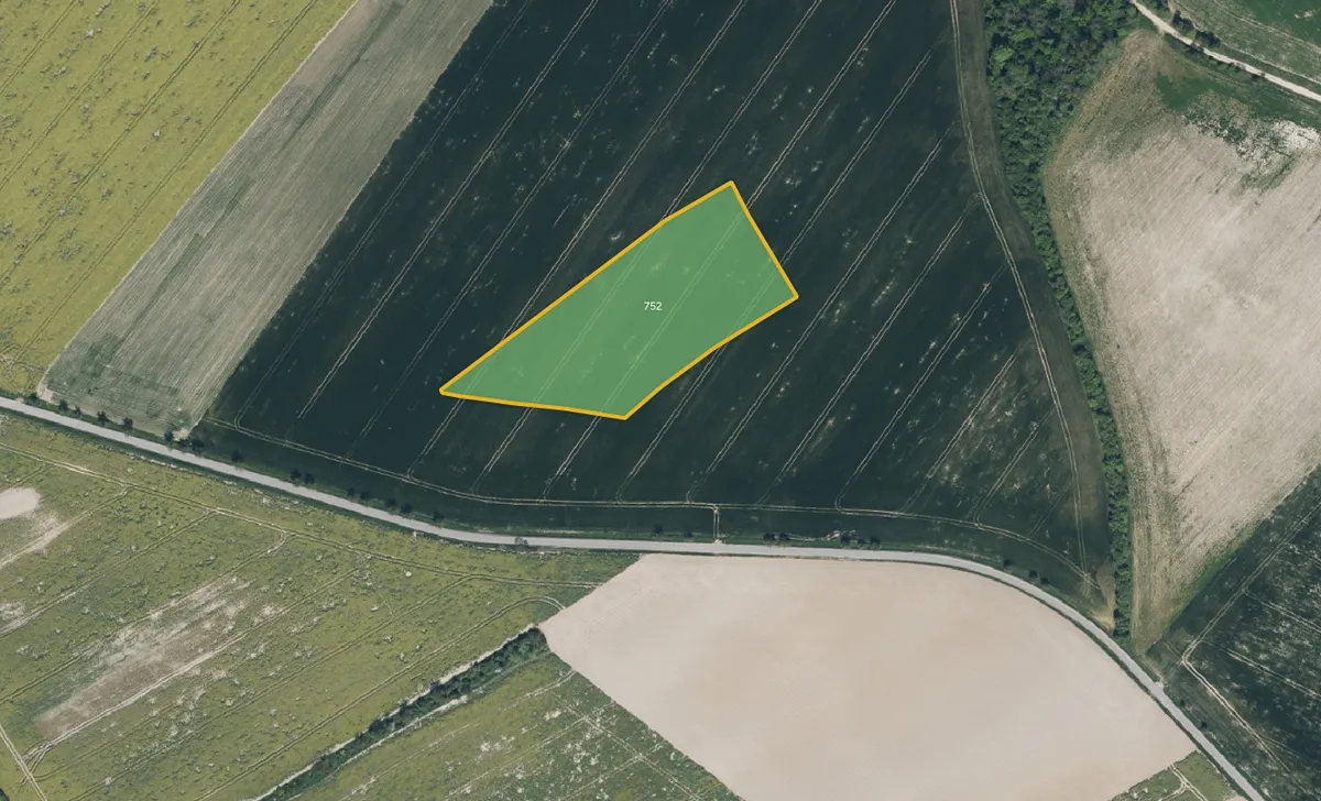 Prodej pole 18850 m²